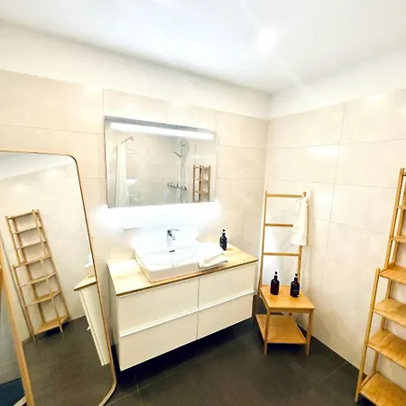 Frida By Da Alois - Alpine Premium * غوربمينغ