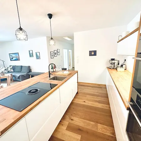 Frida By Da Alois Apartamento Grobming